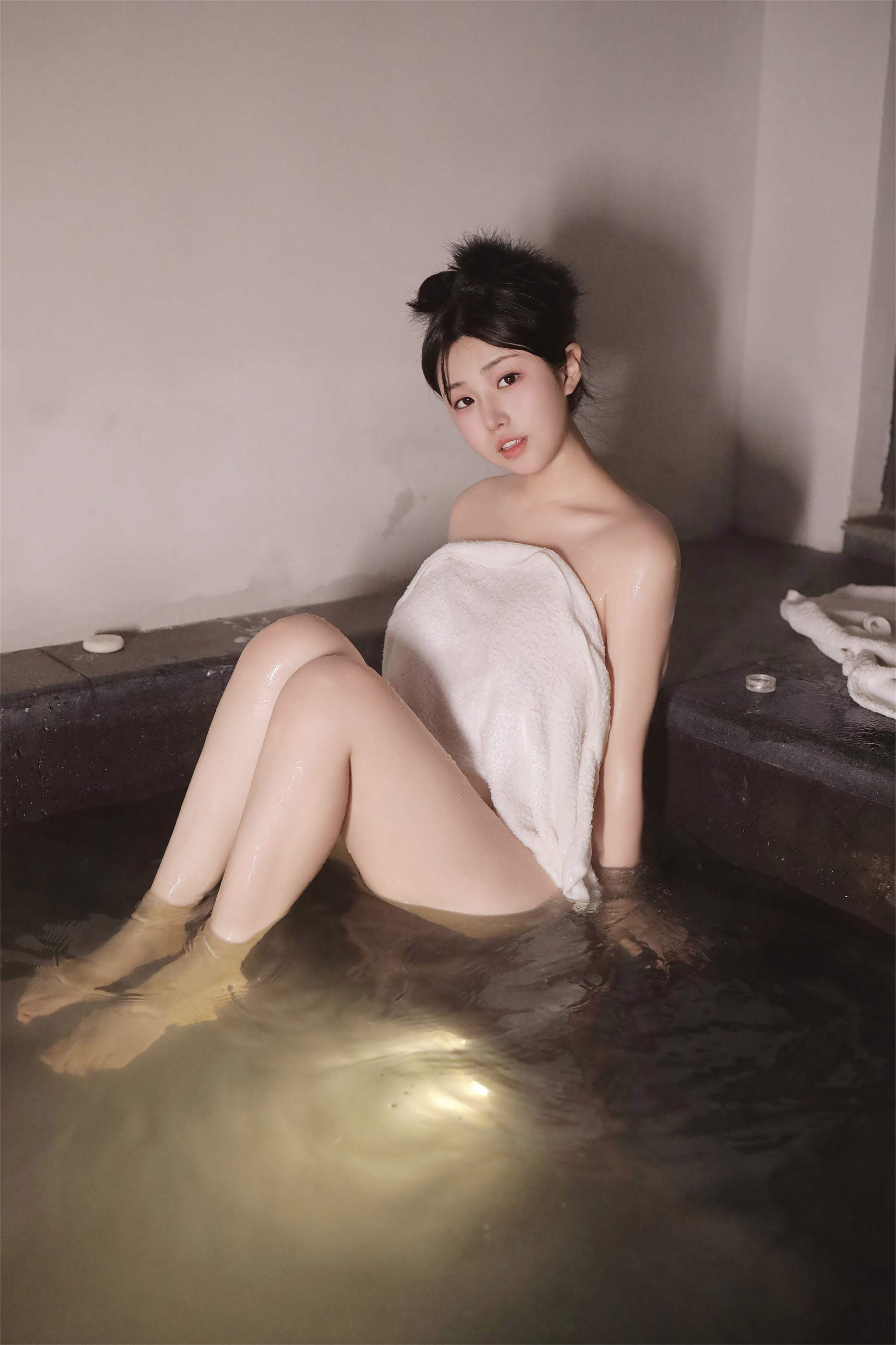 图片[1]-陈小花 – NO.7977 001.陈小花-内购-泡澡 [69P]-XikXak
